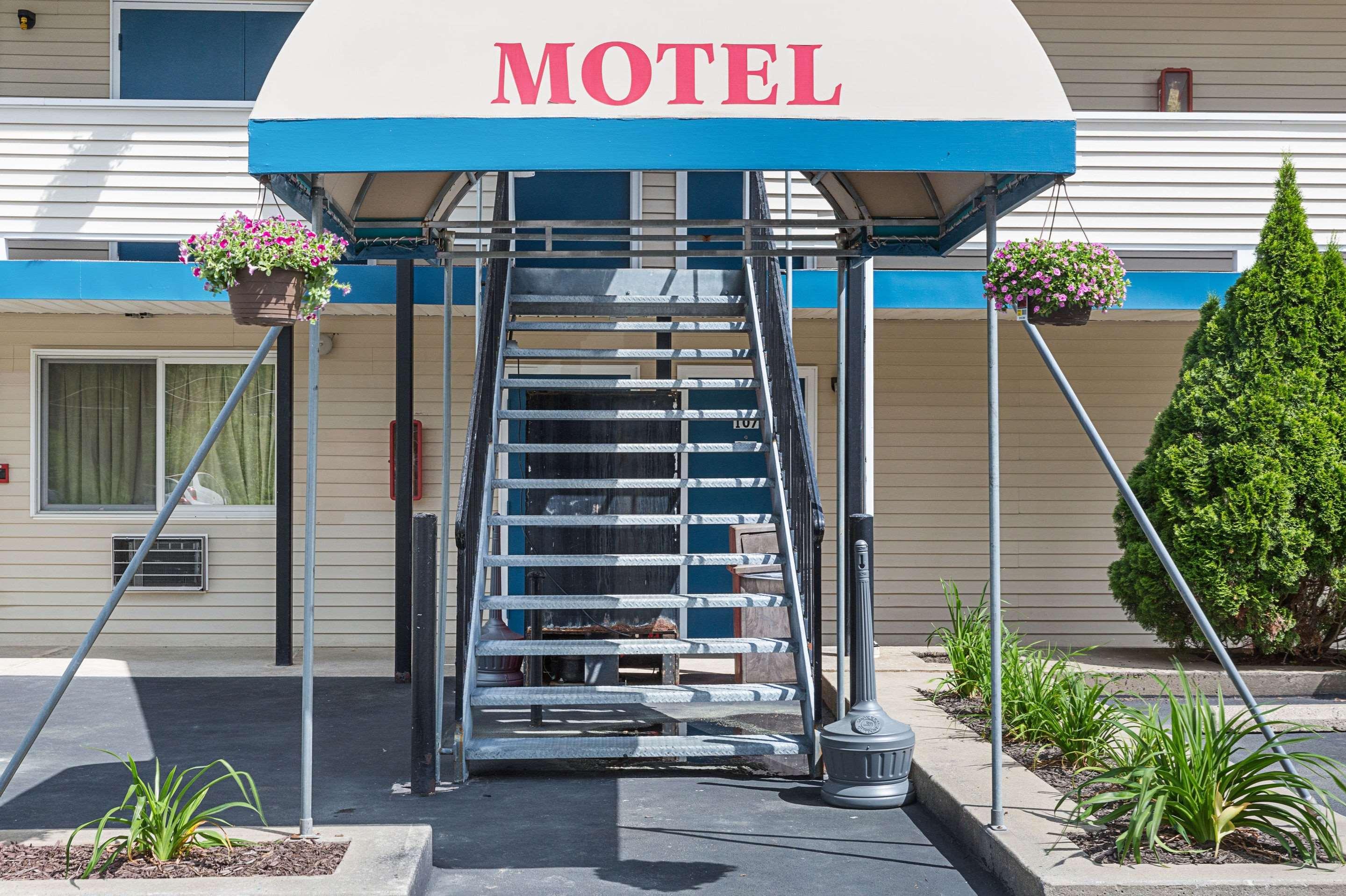 Inn Rodeway - I-84